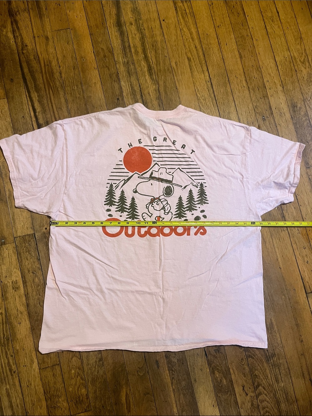 Peanuts Men's Light Pink 'Happy Camper' Graphic Tee - Picture 8 of 8